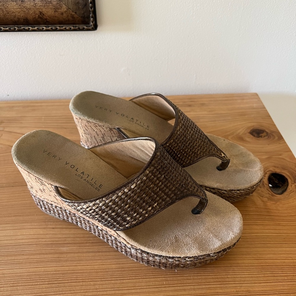 Volatile Shoes Size 7